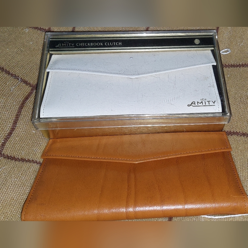 Amity White and Brown Checkbook Clutch Wallet Nwot Price Is For BOTH